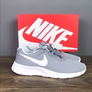 NEW Nike Tanjun Running Grey